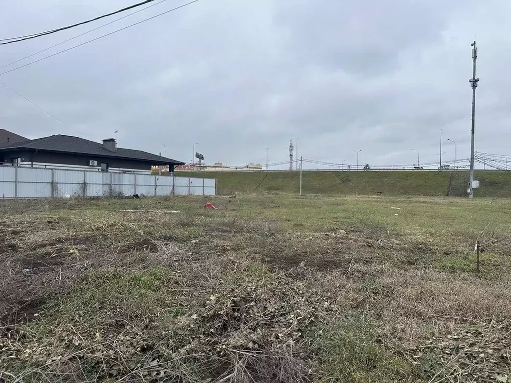 Участок в Краснодарский край, Краснодар ул. Имени М.Е. Соколова, 30 ... - Фото 1