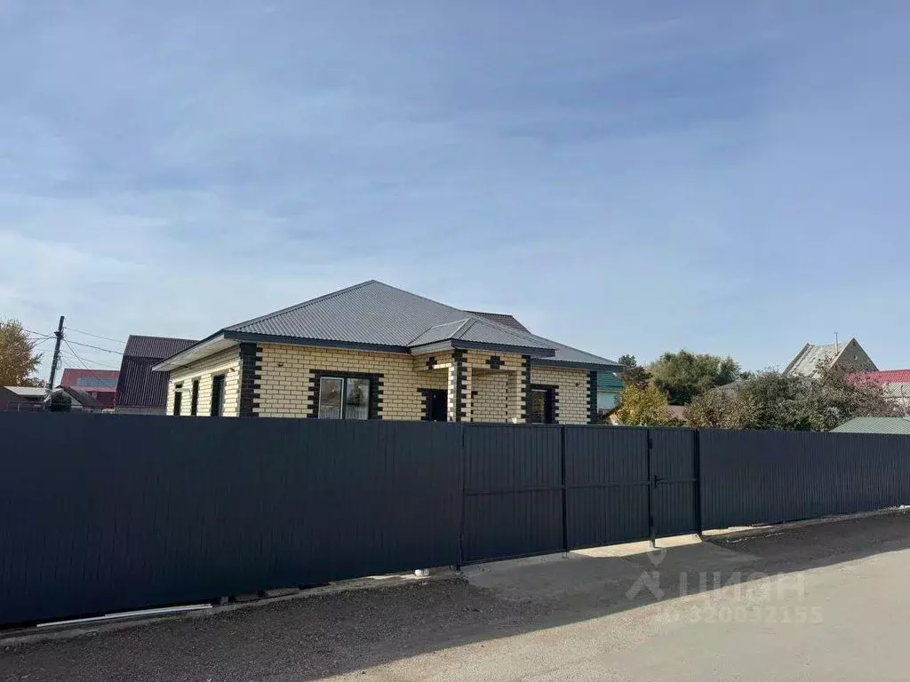 Дом в Оренбургская область, Оренбург Газовик СНТ, ул. Горсоветская, 66 ... - Фото 1