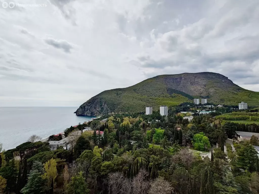 1-комнатная квартира: Партенит, Прибрежная улица, 7 (56 м) - Фото 1