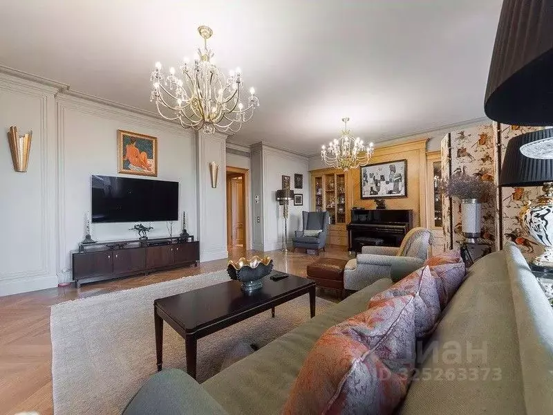 2-к кв. Москва ул. Усачева, 2С3 (148.0 м) - Фото 1