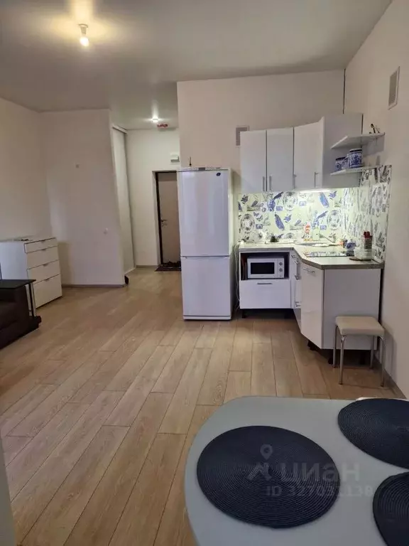 Студия Тюменская область, Тюмень ул. Монтажников, 57 (32.5 м) - Фото 2