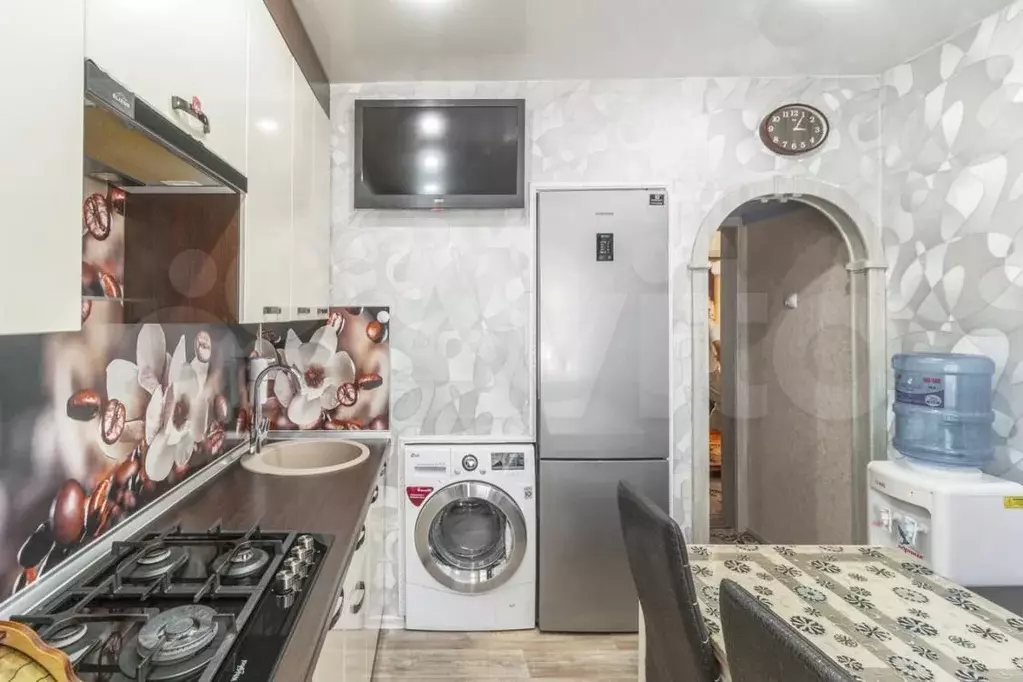 2-к. квартира, 51,5 м, 1/9 эт. - Фото 1
