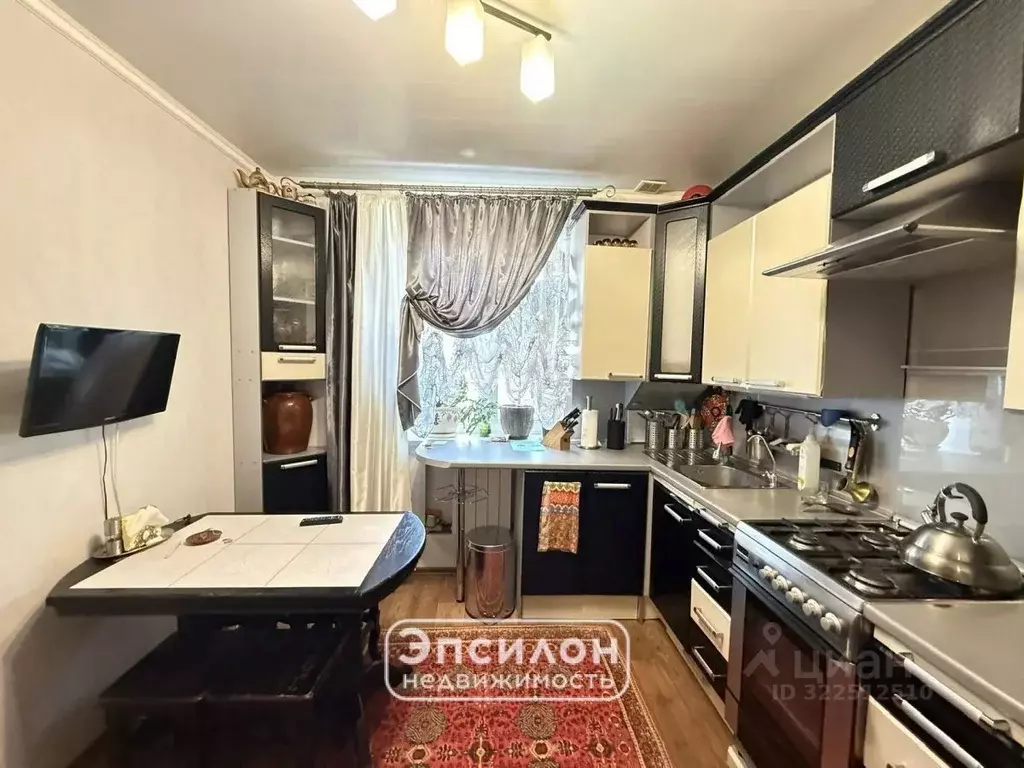 3-к кв. Курская область, Курск ул. 2-я Рабочая, 10 (60.9 м) - Фото 1
