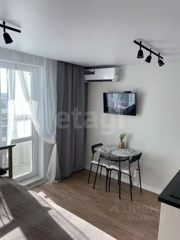 Студия Алтайский край, Новоалтайск Октябрьская ул., 18В (21.8 м) - Фото 1