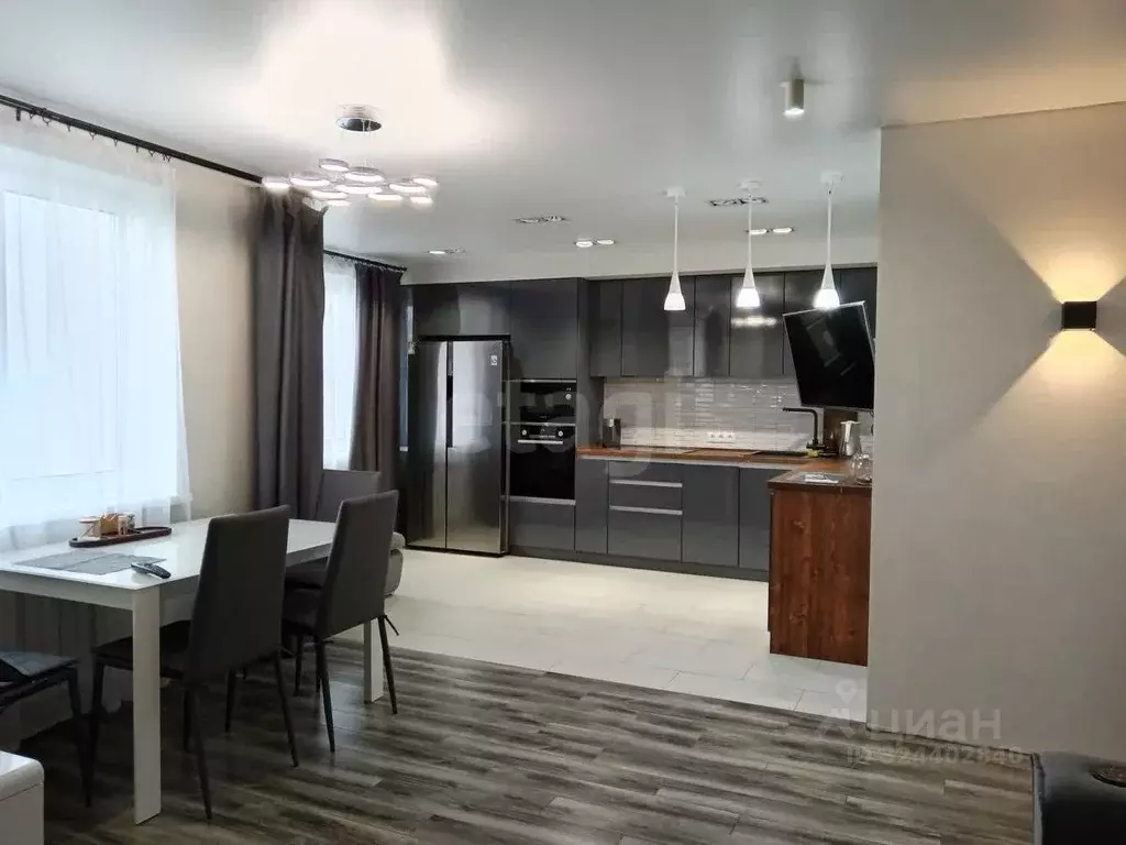 2-к кв. Саратовская область, Энгельс ул. Тельмана, 25/2 (80.0 м) - Фото 1