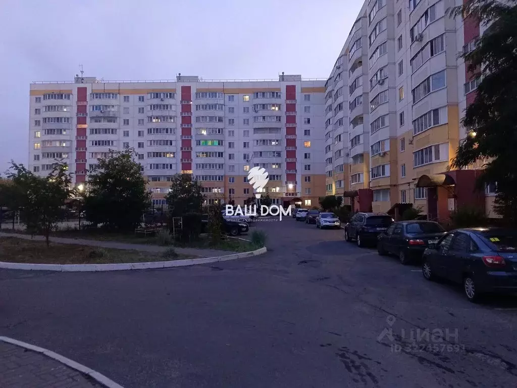 1-к кв. Брянская область, Брянск Брянский пер., 63 (37.4 м) - Фото 0