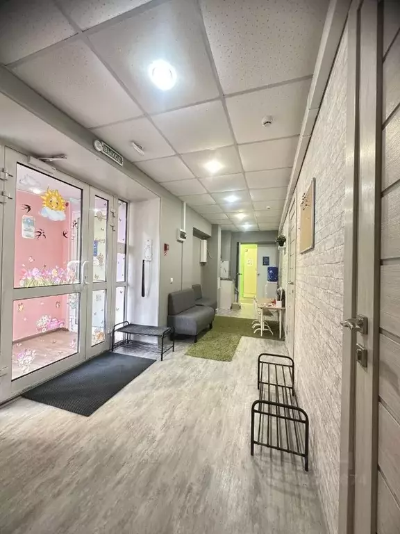 Помещение свободного назначения в Омская область, Омск ул. Дмитриева, ... - Фото 2