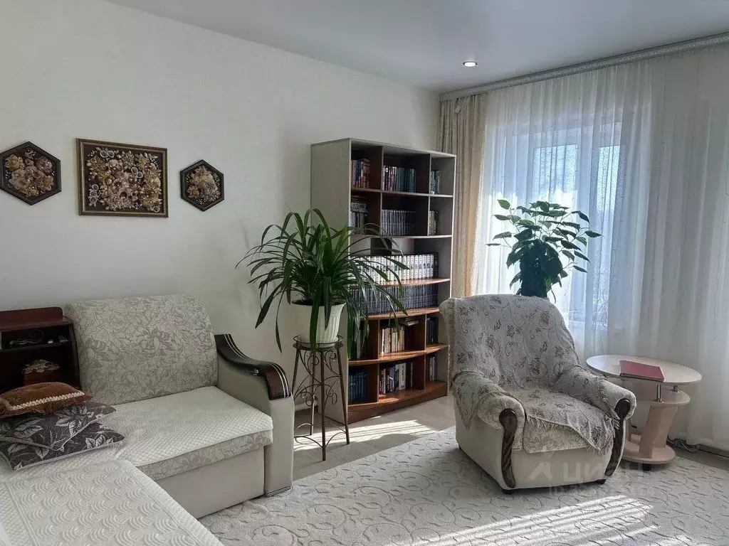 Дом в Кировская область, Вятскополянский район, Красная Поляна пгт ... - Фото 1