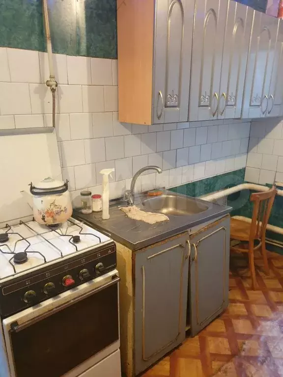 Комната 11 м в 4-к., 1/1 эт. - Фото 0