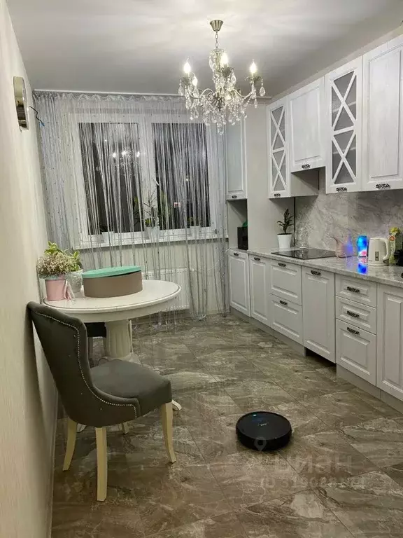 2-к кв. Краснодарский край, Краснодар ул. Цезаря Куникова, 24к3 (60.1 ... - Фото 0
