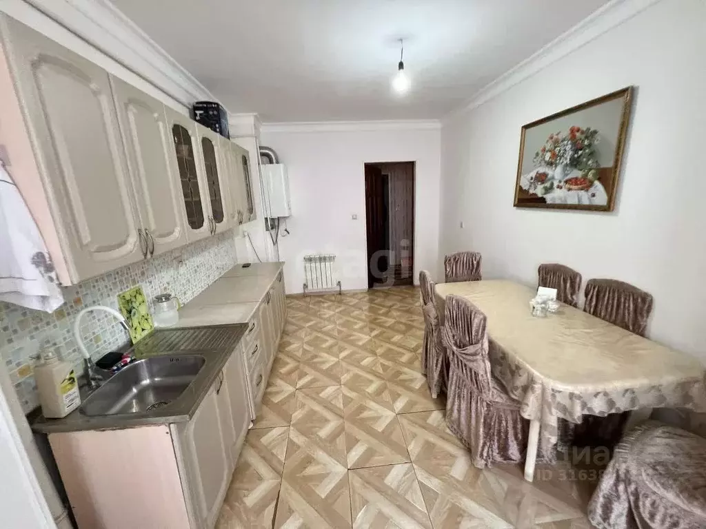 3-к кв. Ингушетия, Назрань Московская ул. (98.0 м) - Фото 1