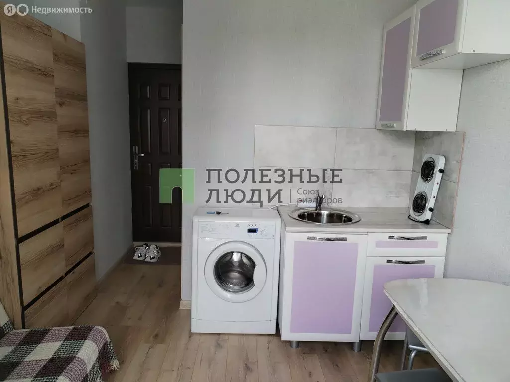 Квартира-студия: Красноярск, Северо-Енисейская улица, 48 (12 м) - Фото 1
