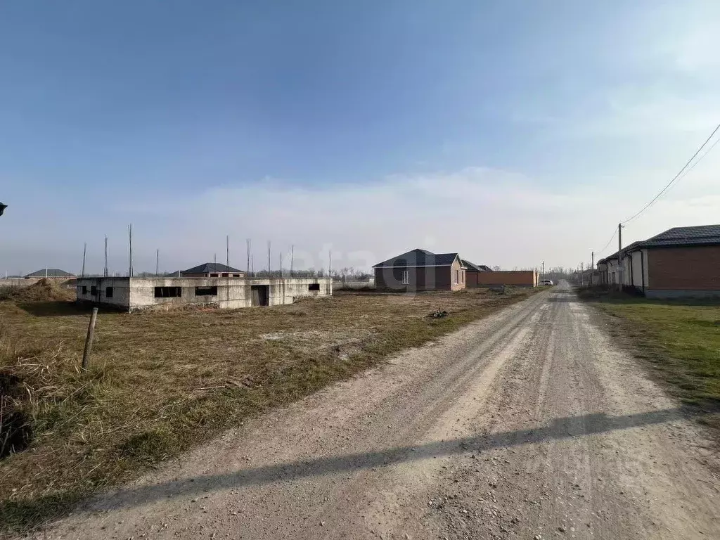 Участок в Ингушетия, Назрань ул. Юсупа Ахильгова (12.0 сот.) - Фото 1