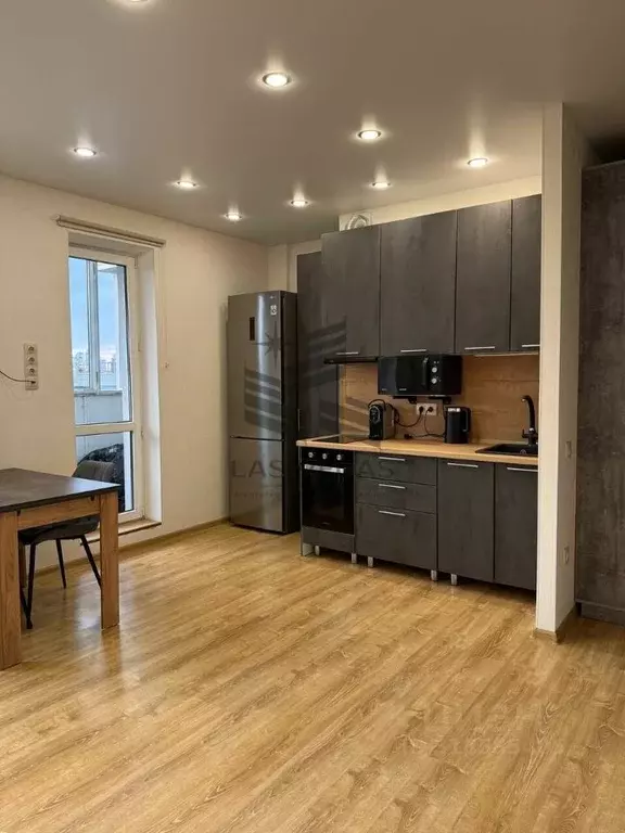 2-к кв. Татарстан, Казань ул. Рауиса Гареева, 109 (45.0 м) - Фото 0