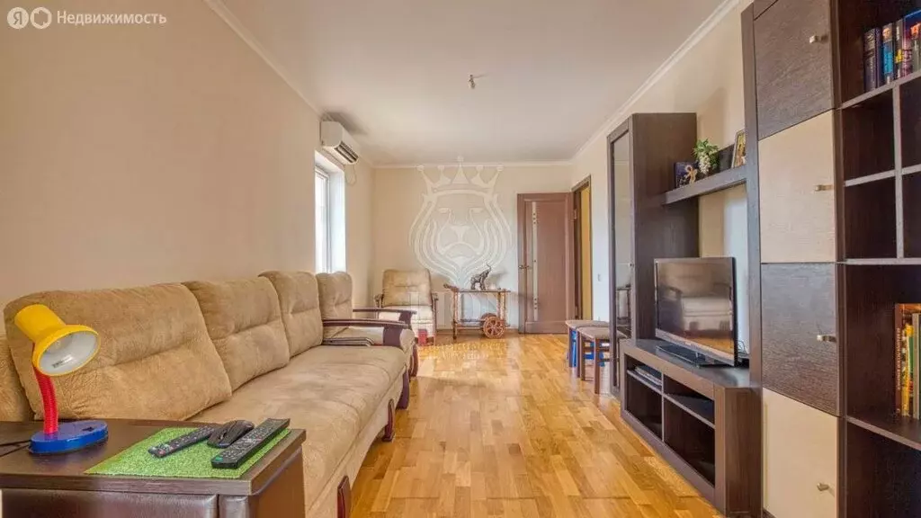 2-комнатная квартира: Алушта, улица 60 лет СССР, 18 (76.5 м) - Фото 0