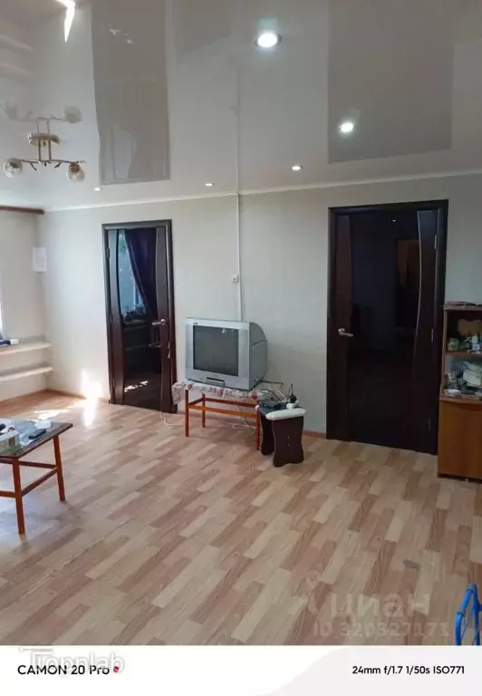 Дом в Астраханская область, Икрянинский район, с. Озерное ул. Бэра, 16 ... - Фото 1