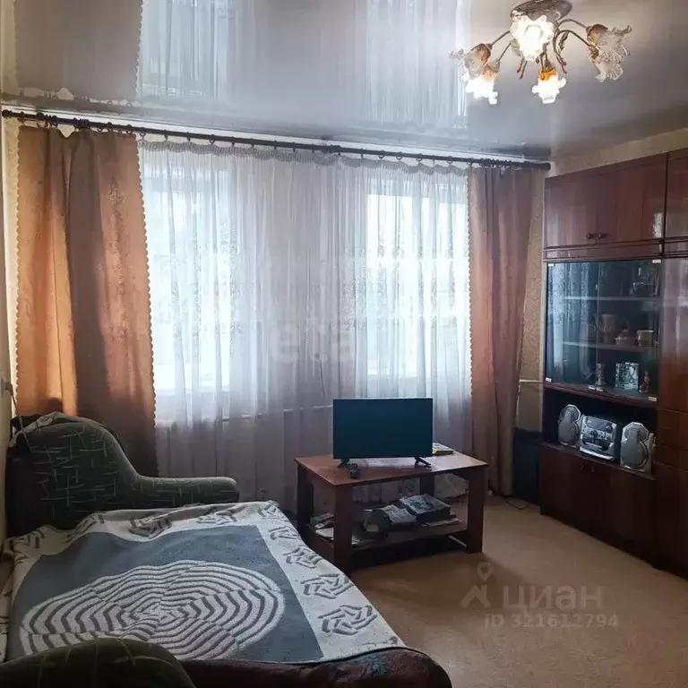 2-к кв. Калининградская область, Калининград Камская ул., 19 (39.7 м) - Фото 0