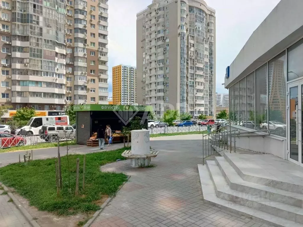 Торговая площадь в Краснодарский край, Новороссийск 15-й мкр,  (35 м) - Фото 1