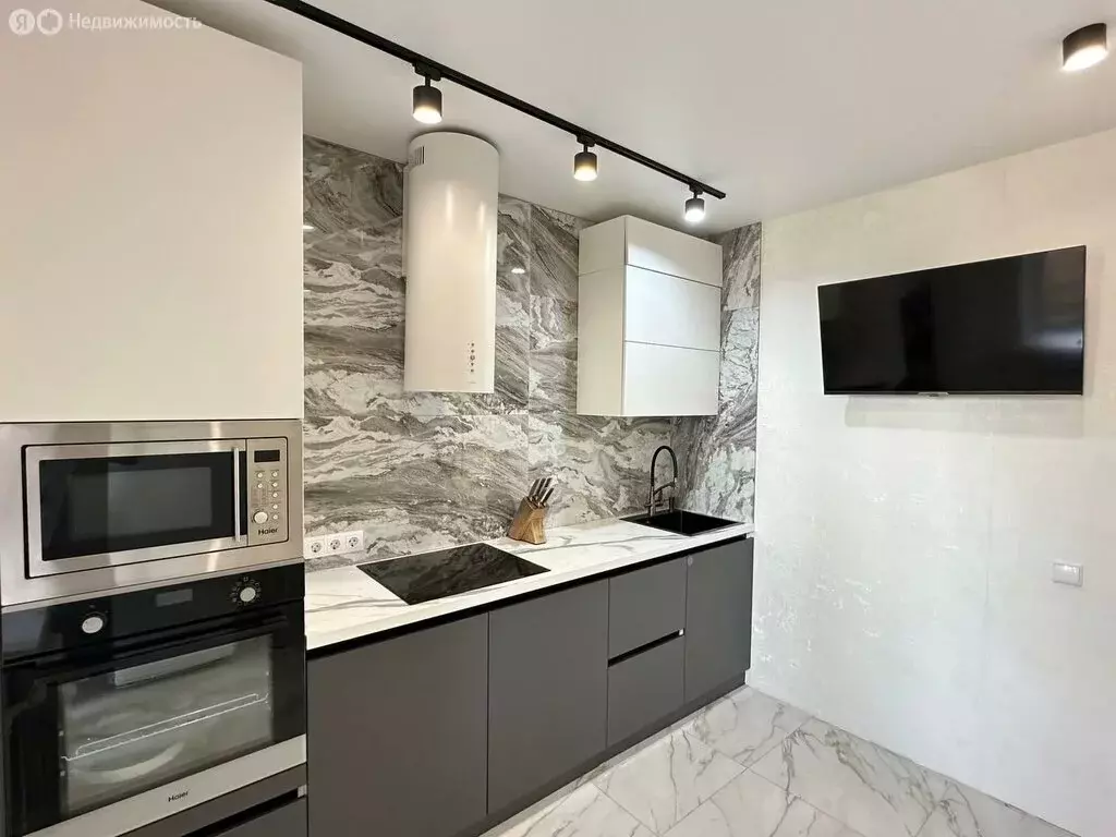 1-комнатная квартира: Оренбург, улица Александрова, 5 (39 м) - Фото 1