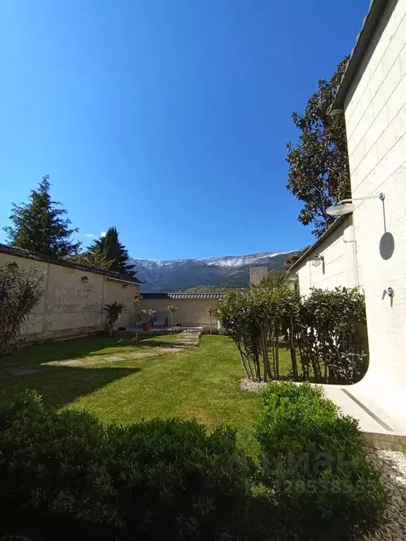 Дом в Крым, Ялта муниципальный округ, Массандра пгт ул. Умельцев, 1У ... - Фото 1