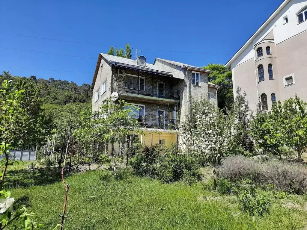 Дом в Крым, Ялта муниципальный округ, Восход пгт ул. Наташинская (300 ... - Фото 1