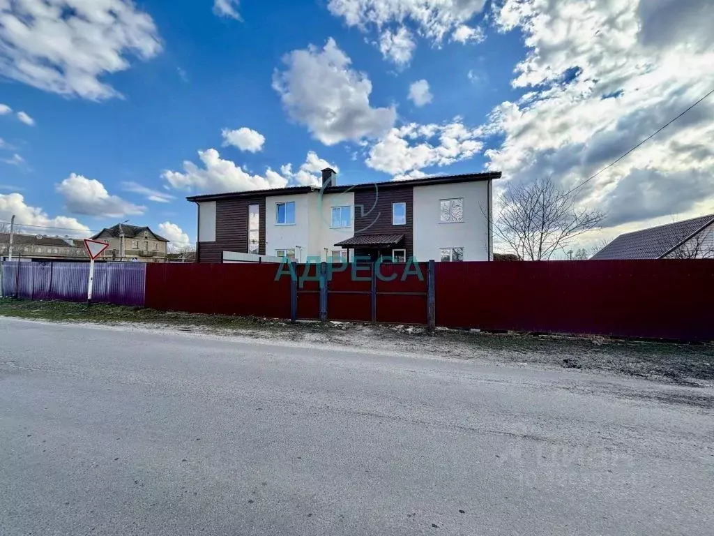 Таунхаус в Белгородская область, Поселок Чернянка городское поселение, ... - Фото 2