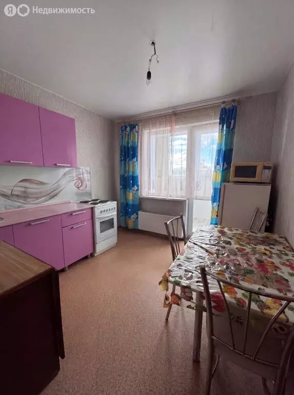 2-комнатная квартира: Березники, улица Ивана Дощеникова, 1 (49.9 м) - Фото 1