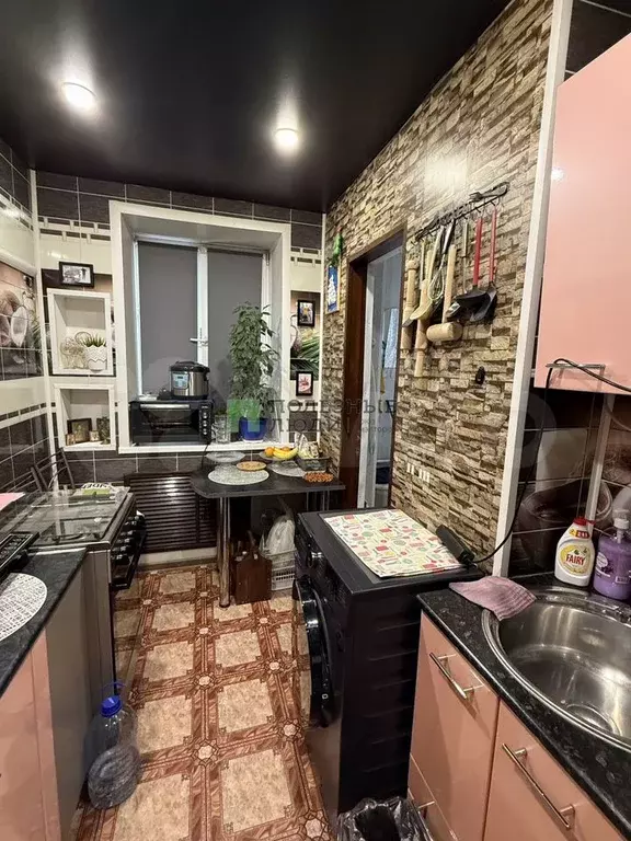 3-к. квартира, 56 м, 1/2 эт. - Фото 1