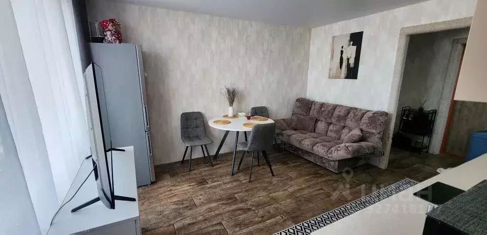 2-к кв. Красноярский край, Красноярск ул. 40 лет Победы, 2И (56.98 м) - Фото 2