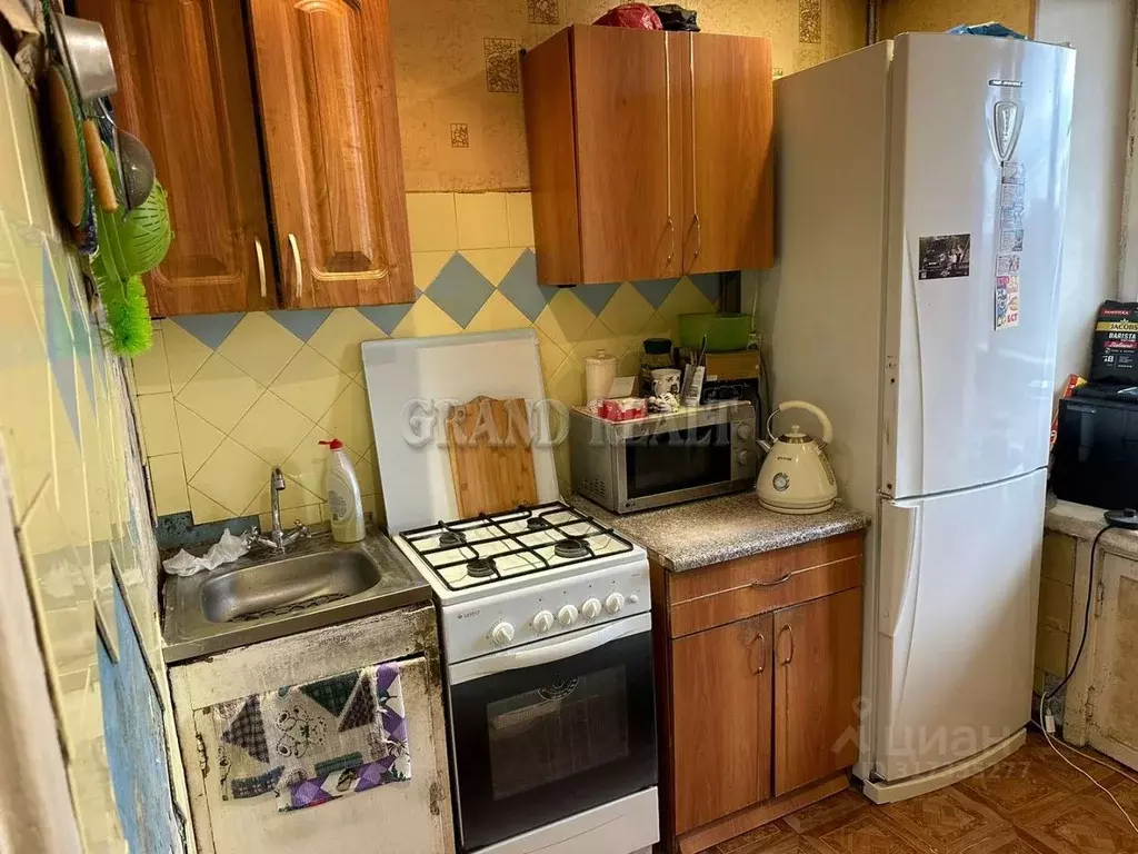 3-к кв. Московская область, Лыткарино 2-й мкр, 7-й кв-л, 12А (53.8 м) - Фото 0