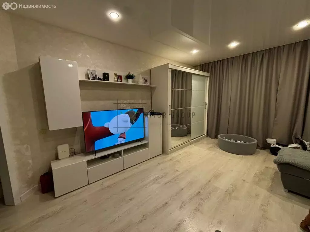 2-комнатная квартира: Элитный, микрорайон Фламинго (45 м) - Фото 0