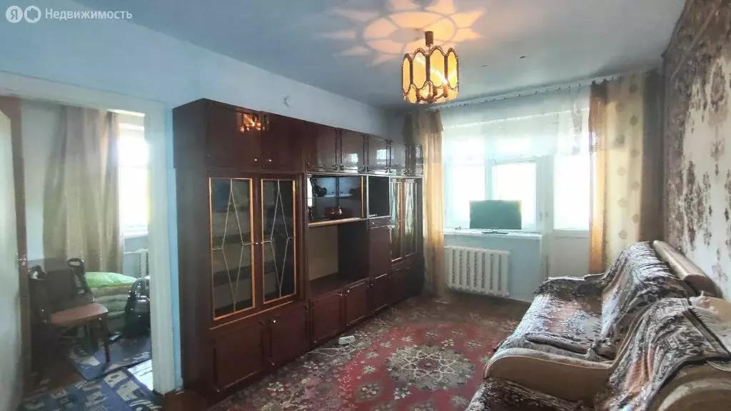 3-комнатная квартира: Таштагол, Ноградская улица, 6 (49.3 м) - Фото 1