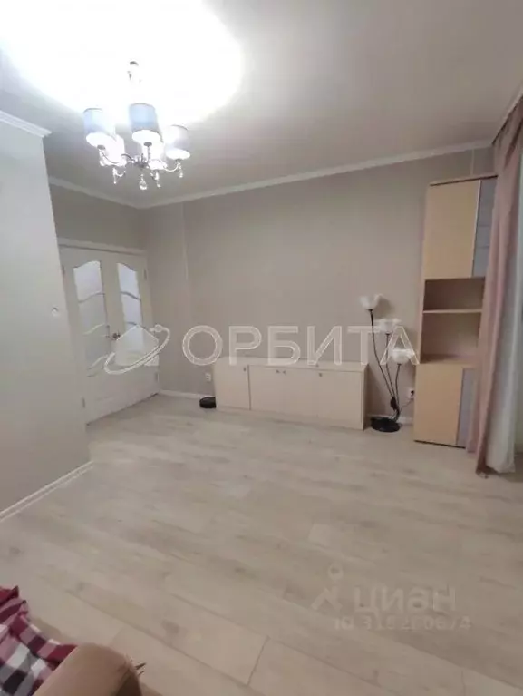 1-к кв. Тюменская область, Тюмень Мельничная ул., 83 (40.0 м) - Фото 0