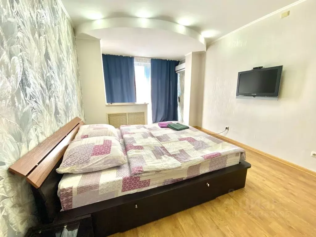 2-к кв. Астраханская область, Астрахань ул. Савушкина, 4к1 (65.0 м) - Фото 0