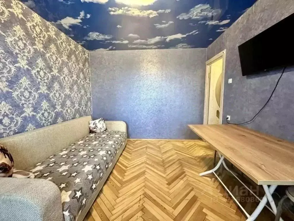 2-к кв. Севастополь просп. Октябрьской Революции, 23к1 (62.0 м) - Фото 2