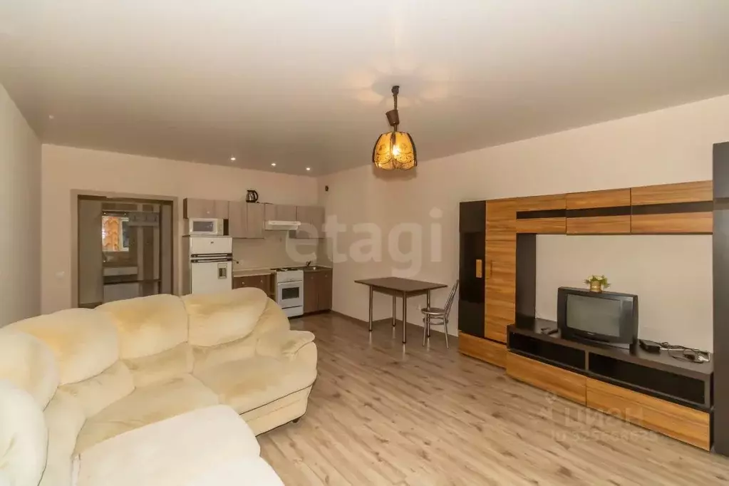 Студия Челябинская область, Челябинск ул. Молодогвардейцев, 74 (40.9 ... - Фото 1