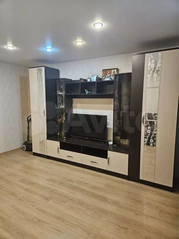 2-к. квартира, 47 м, 2/9 эт. - Фото 1