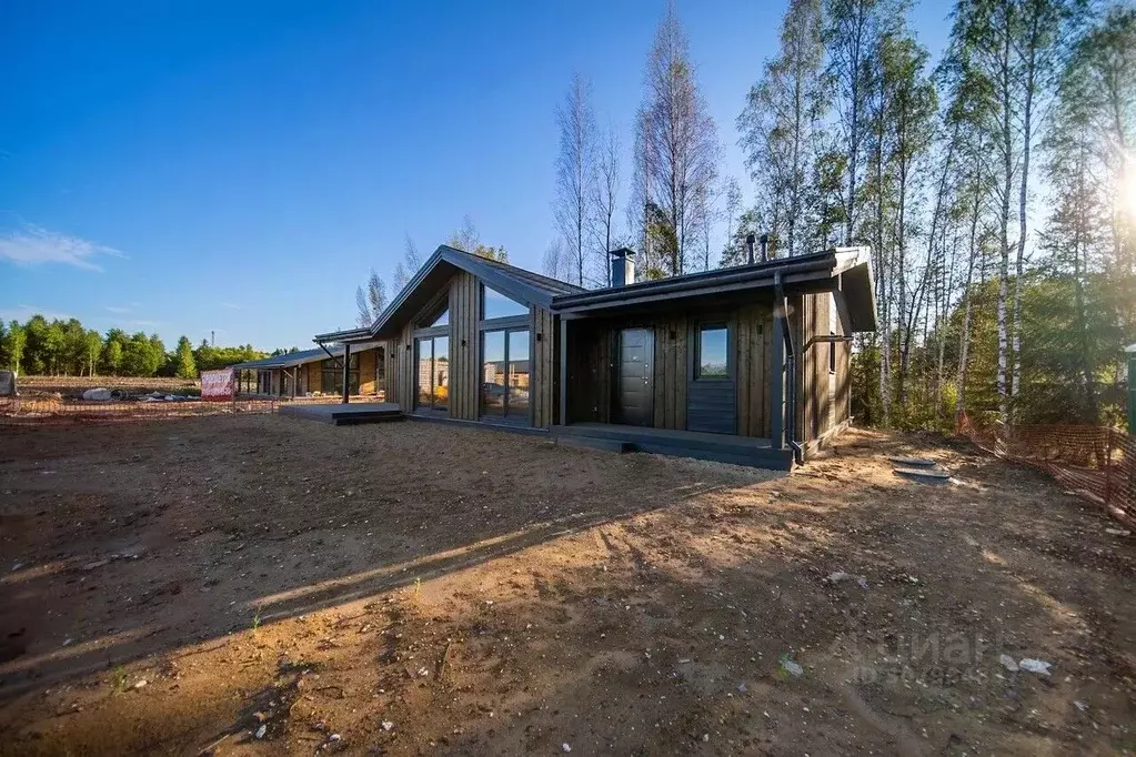 Дом в Ленинградская область, Всеволожский район, Бугровское городское ... - Фото 1