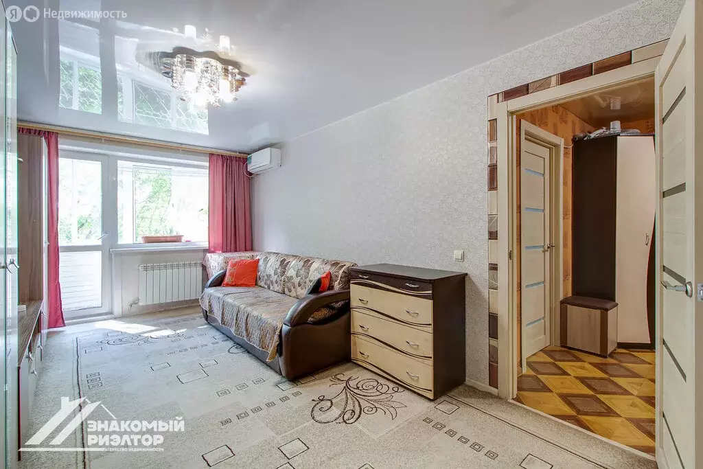 3-комнатная квартира: Хабаровск, Краснореченская улица, 105А (61.7 м) - Фото 0