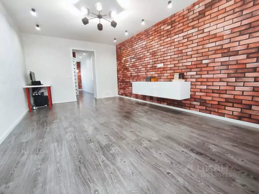 2-к кв. Владимирская область, Гусь-Хрустальный просп. 50 лет Советской ... - Фото 2