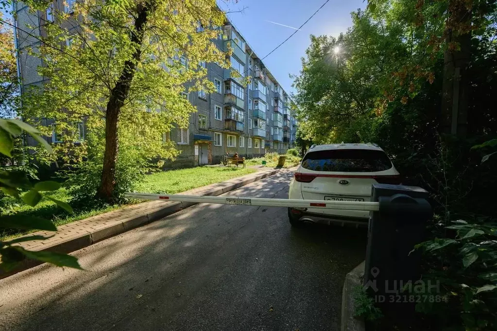 3-к кв. Кировская область, Киров ул. Горького, 41 (58.7 м) - Фото 1