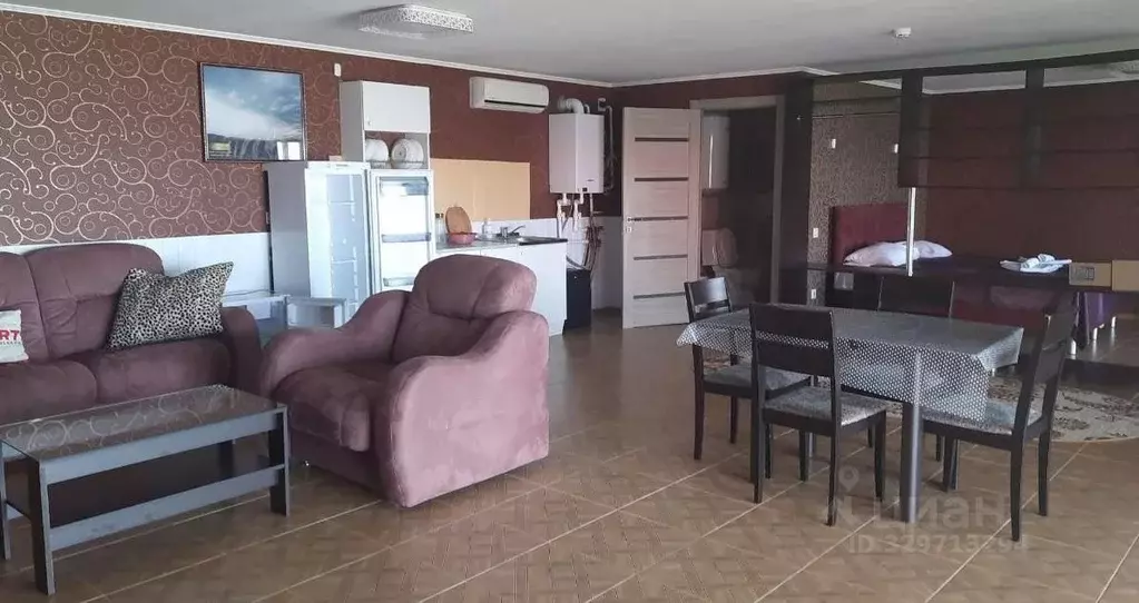 Дом в Саратовская область, с. Усть-Курдюм ул. Первомайская, 31 (71 м) - Фото 2