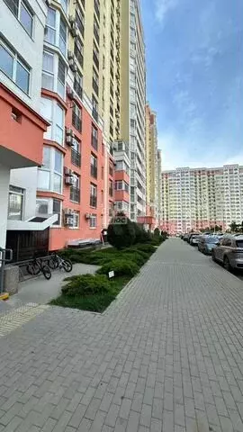 2-к. квартира, 66 м, 1/19 эт. - Фото 0