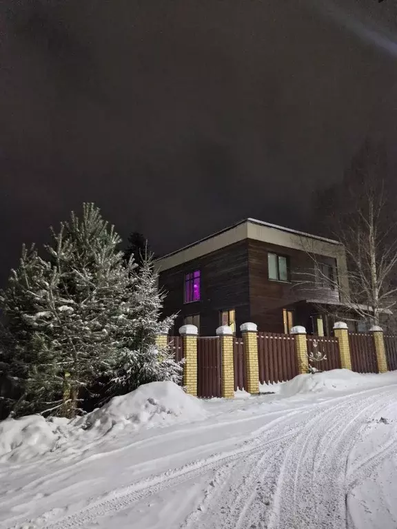 Дом в Ленинградская область, Выборгский район, Первомайское с/пос, ... - Фото 1