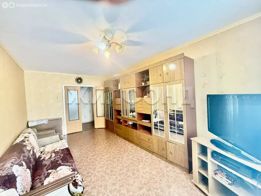 3-комнатная квартира: Тольятти, 15-й квартал, бульвар Космонавтов, 15 ... - Фото 2