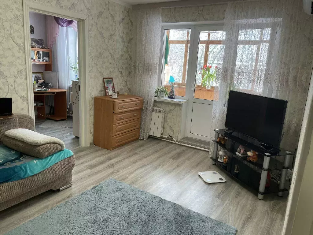 Продается 2-комнатная квартира - Фото 1