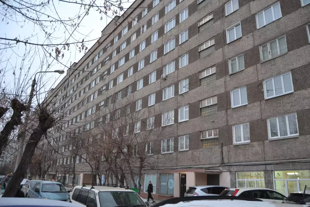 3-к кв. Красноярский край, Красноярск ул. Щорса, 76 (67.3 м) - Фото 0