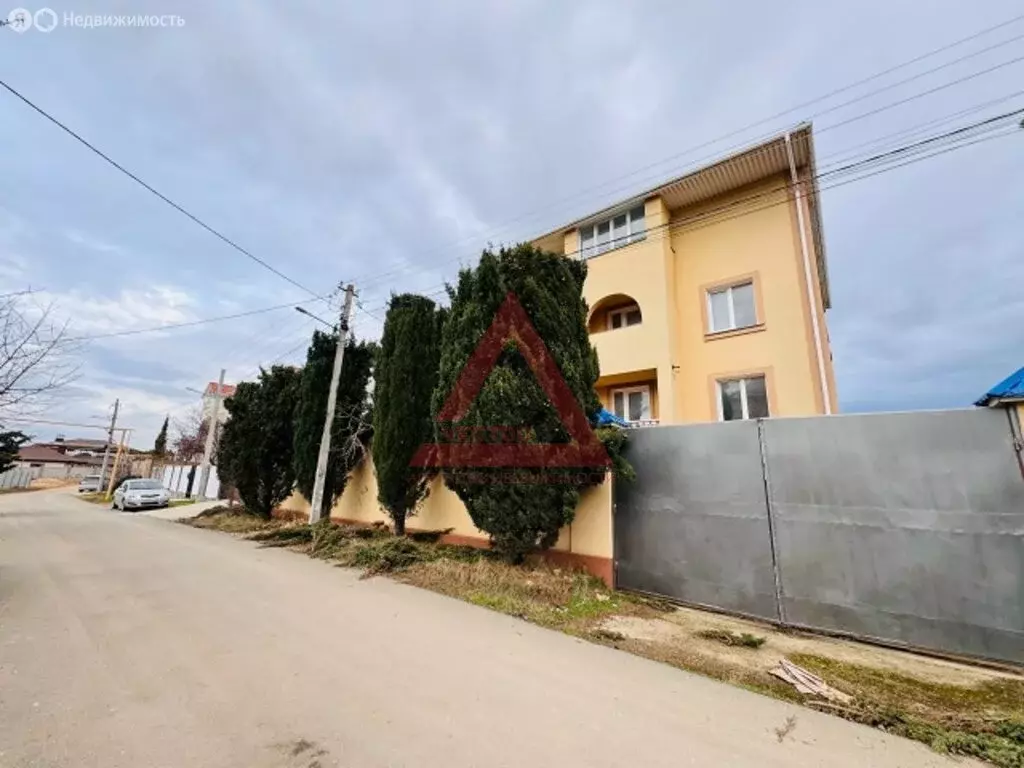 Дом в Севастополь, Генуэзская улица, 38 (400 м) - Фото 2