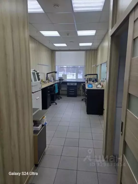 Помещение свободного назначения в Саха (Якутия), Нерюнгри ул. ... - Фото 2