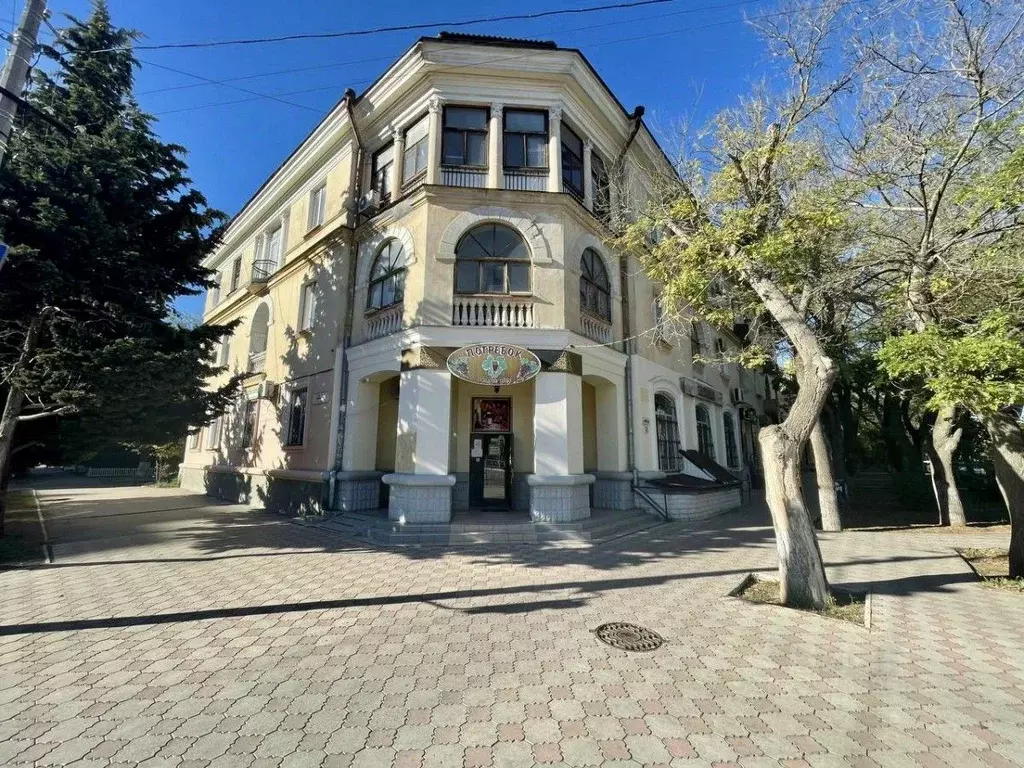 Помещение свободного назначения в Крым, Евпатория ул. Фрунзе, 25 (91 ... - Фото 2